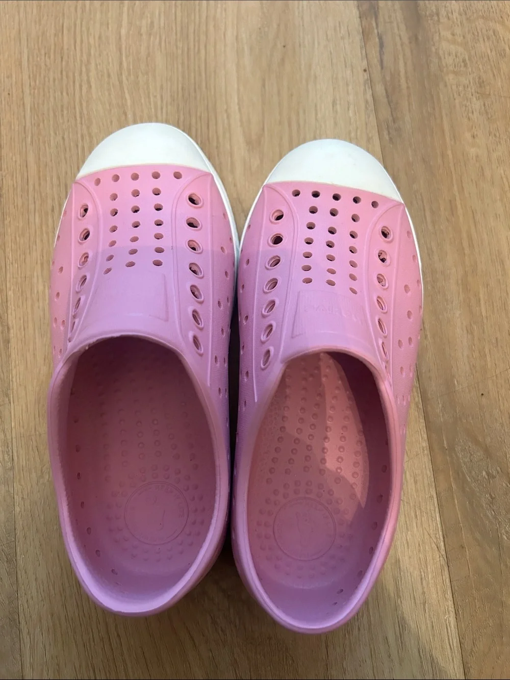 Native Kids Pink Water-Resistant Casual Shoes